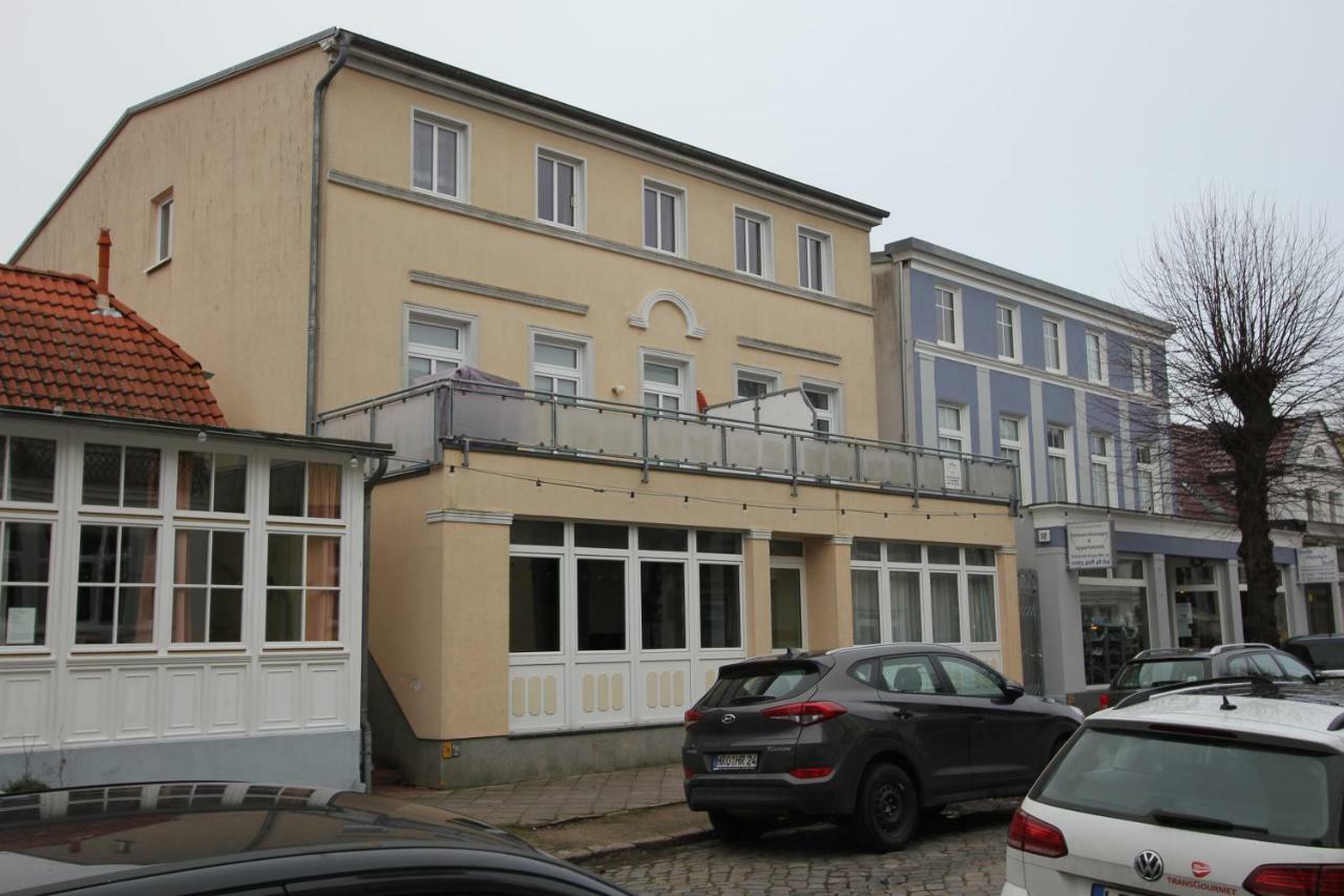 Ferienwohnung In Warnemuende, Friedrich-Franz-Strasse 11 Rostock Dış mekan fotoğraf